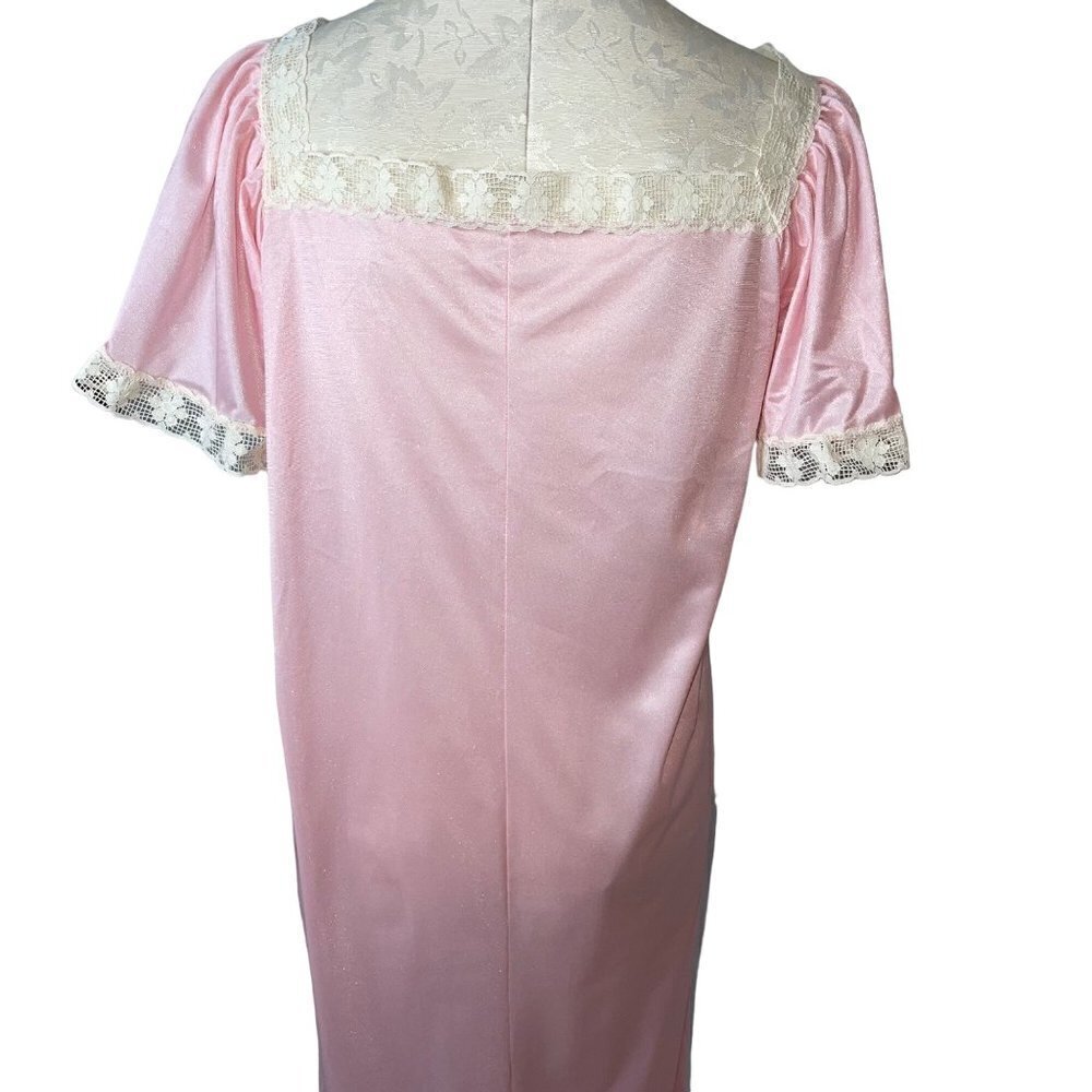 Vintage Womens Nightgown Size Medium Pink Nylon Lace Trim Flutter Sleeve Silky - Picture 10 of 10